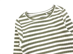 Name It deep lichen green stribet top